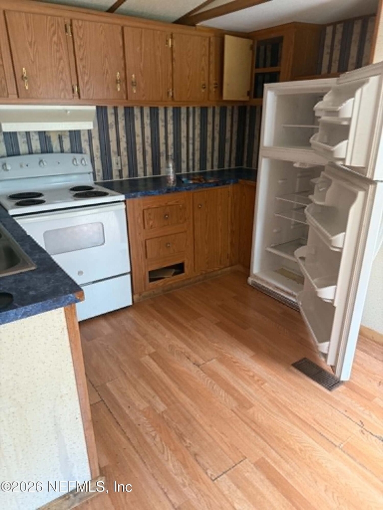 112 Cindy Avenue - Photo 1