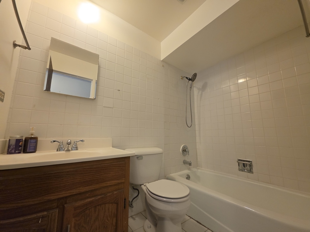225 Gregory Street - Photo 6