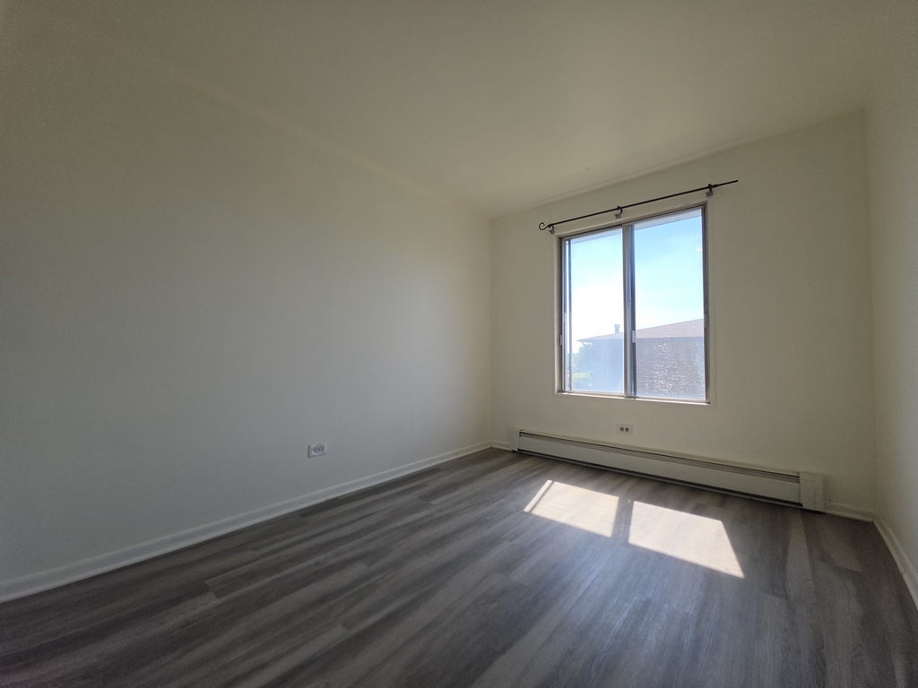 225 Gregory Street - Photo 5