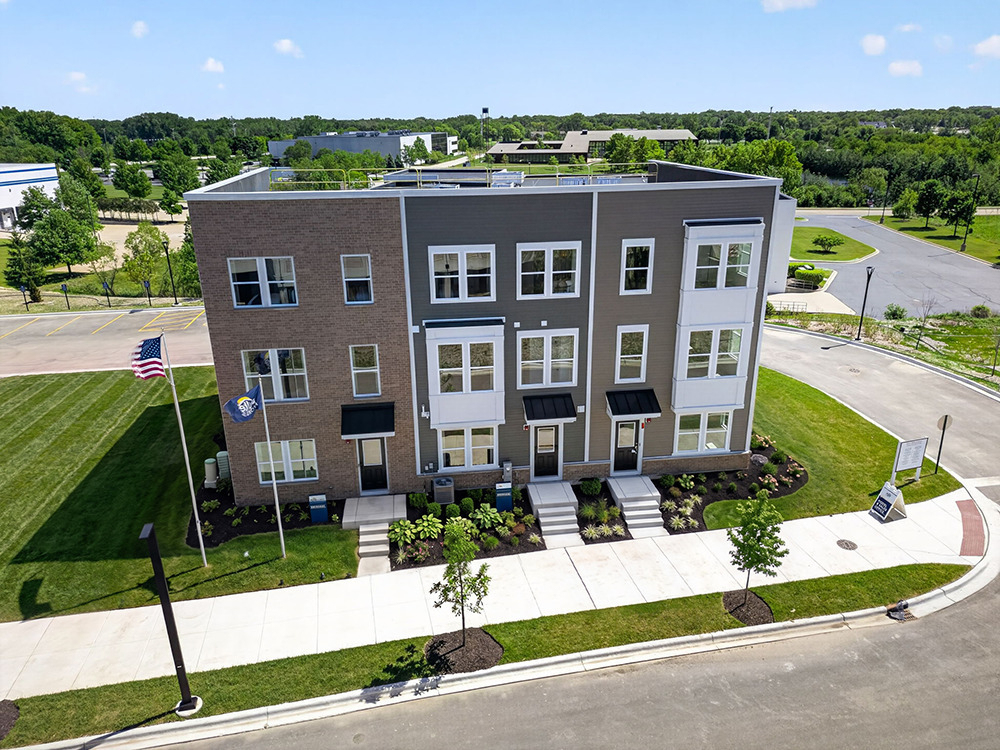 2635 Lohan Way - Photo 1