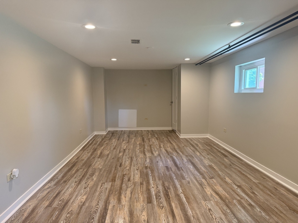 6758 S Karlov Avenue - Photo 10