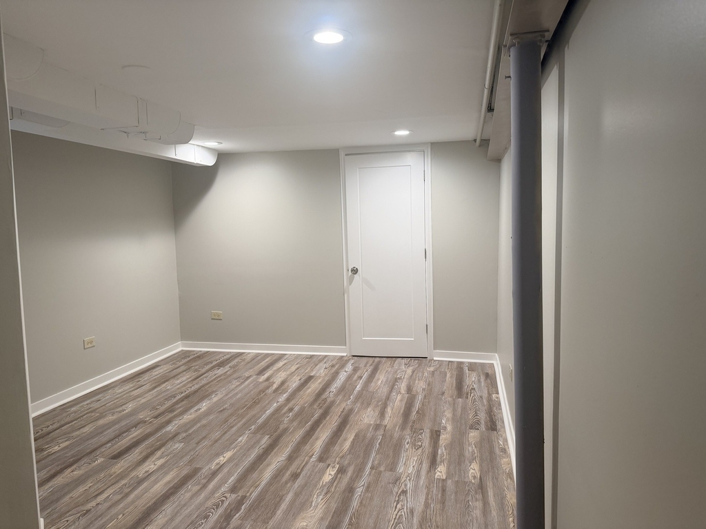 6758 S Karlov Avenue - Photo 9