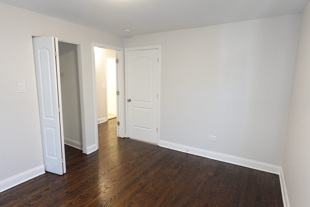 5834 W 89th Place - Photo 16