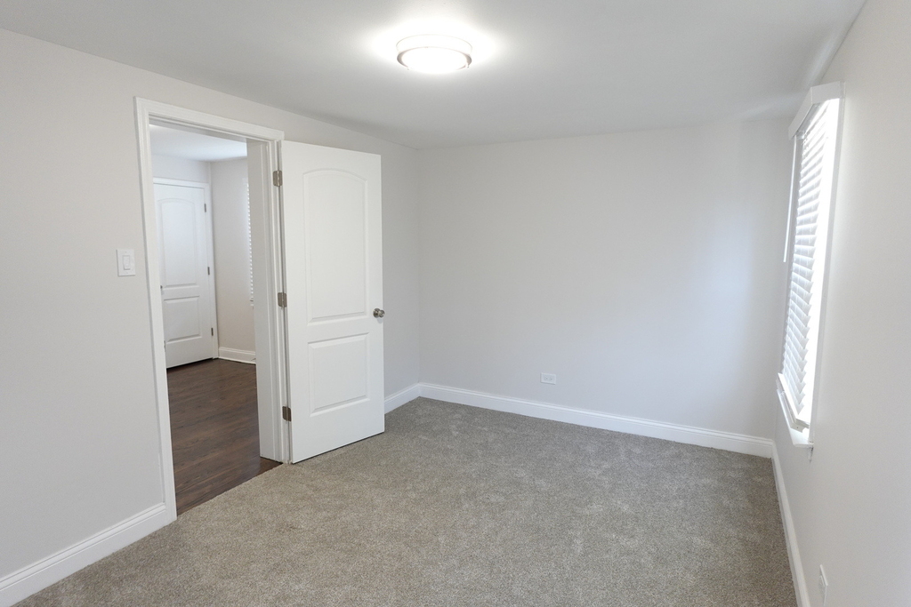 5834 W 89th Place - Photo 22