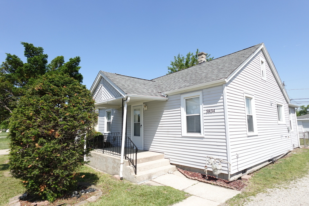 5834 W 89th Place - Photo 26