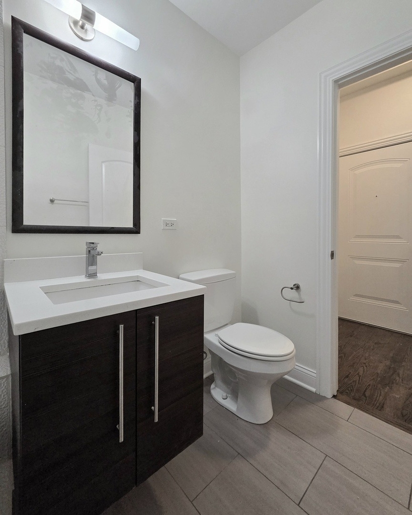 1537 N Orleans Avenue - Photo 10