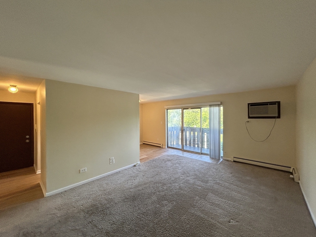 1077 Dickens Way - Photo 5