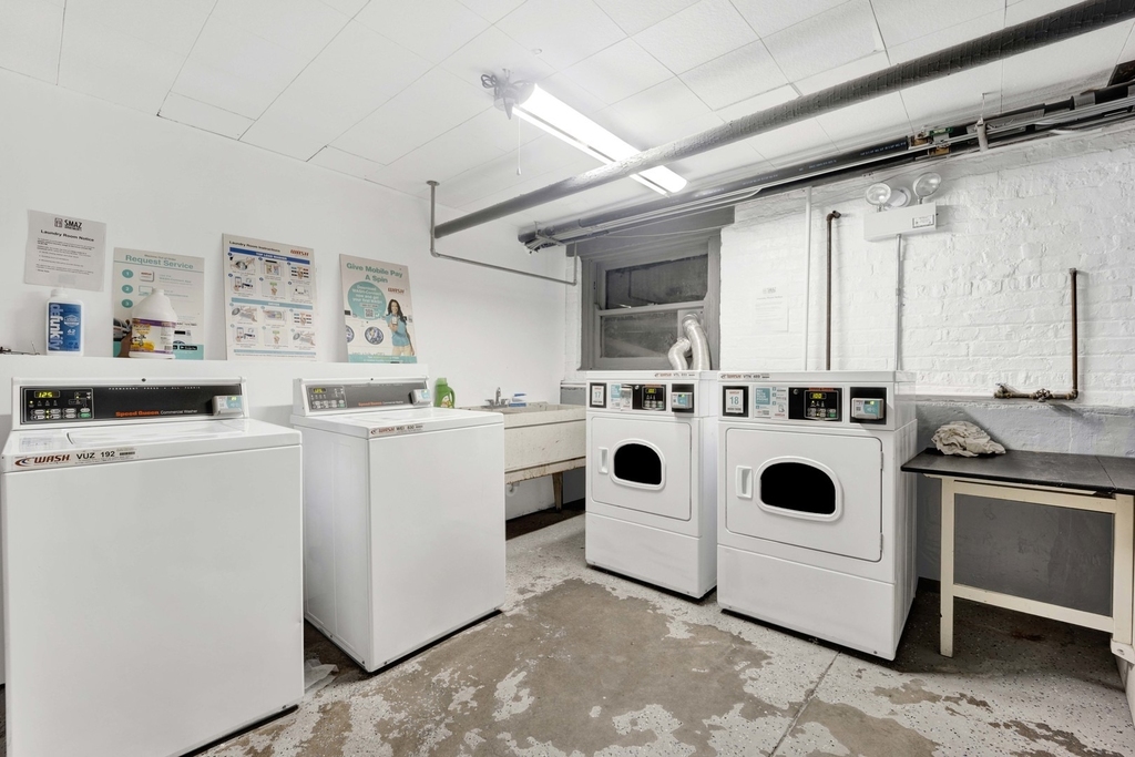 2107 W Eastwood Avenue - Photo 17