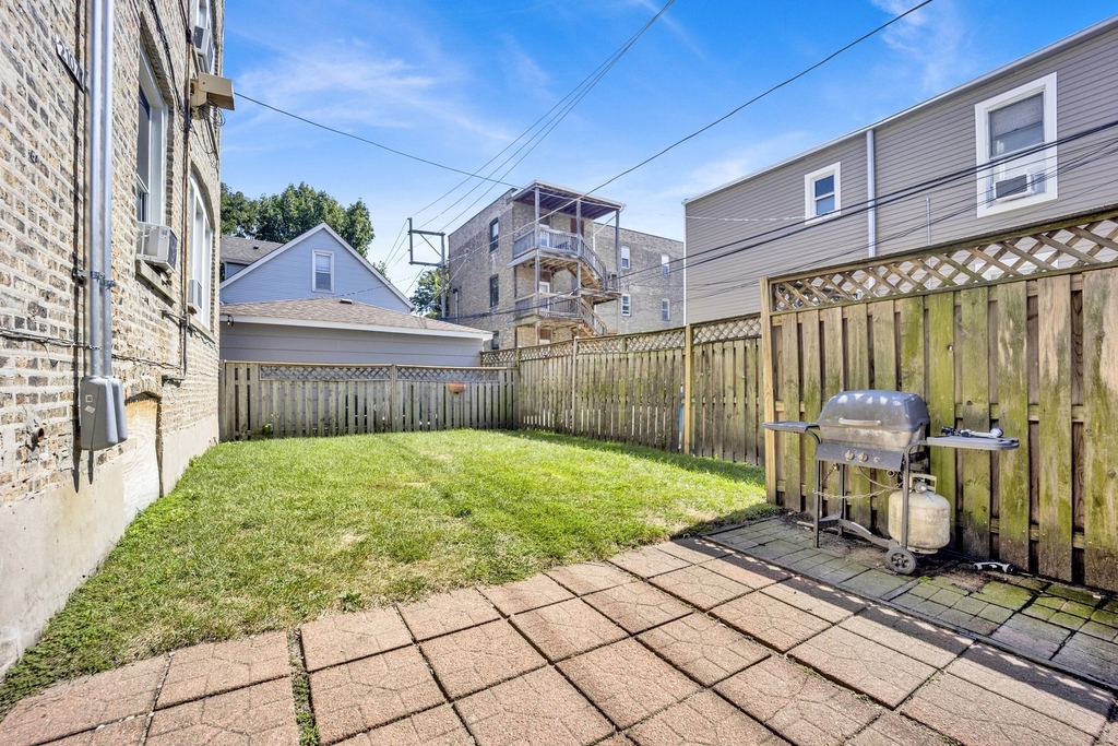2107 W Eastwood Avenue - Photo 18