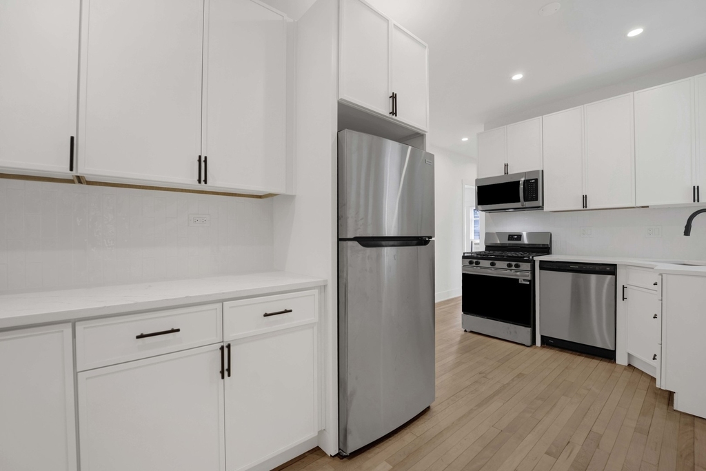 2107 W Eastwood Avenue - Photo 4