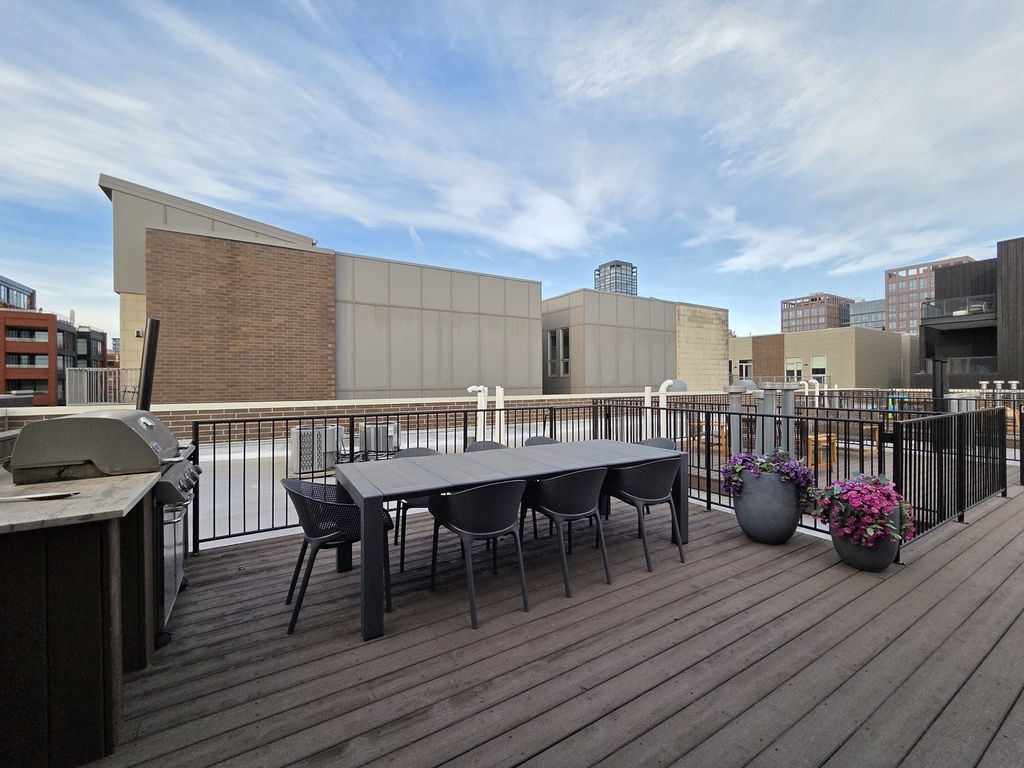 20 N Aberdeen Street - Photo 13