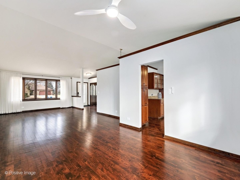 887 Braintree Lane - Photo 5
