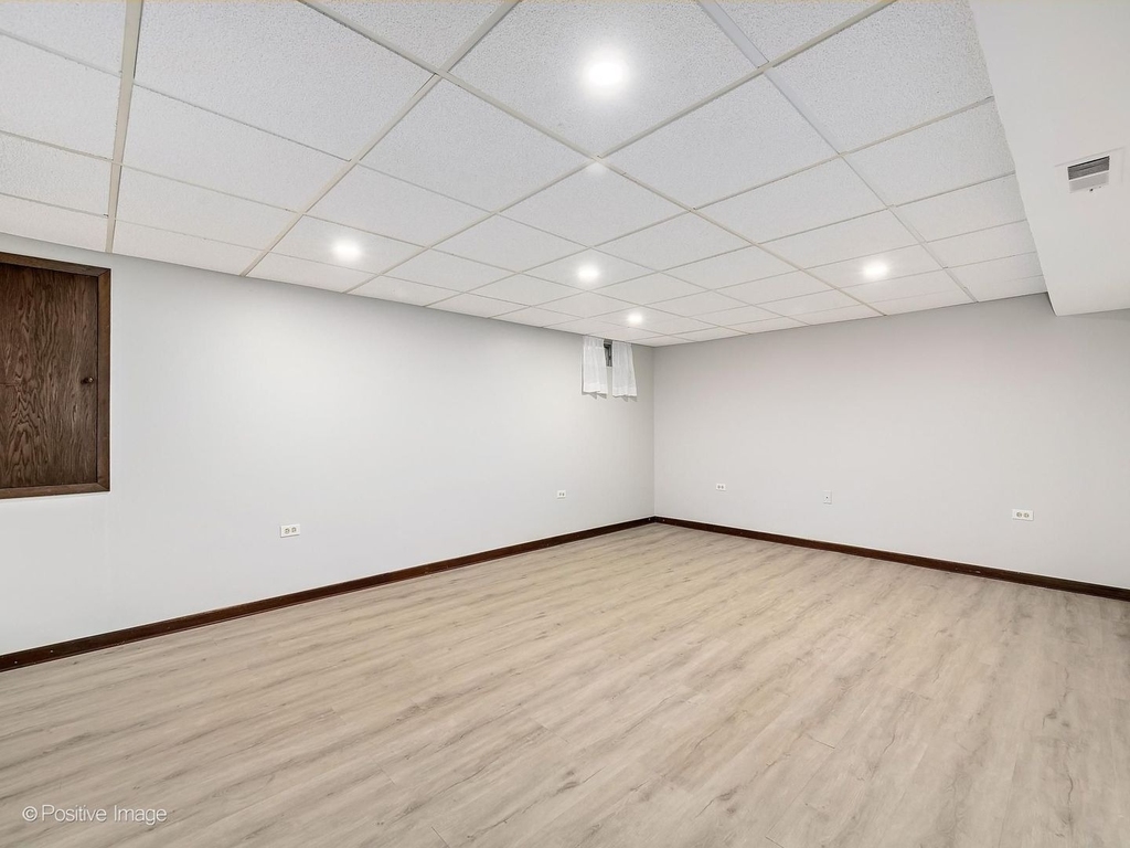 887 Braintree Lane - Photo 21