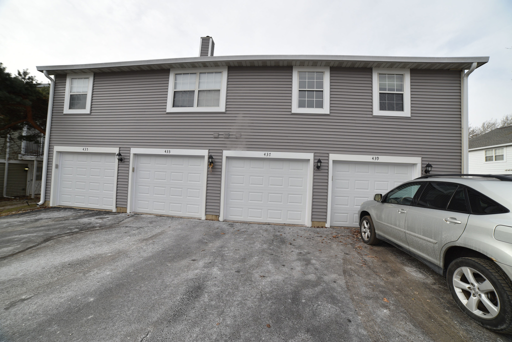 437 N Cambridge Drive - Photo 18