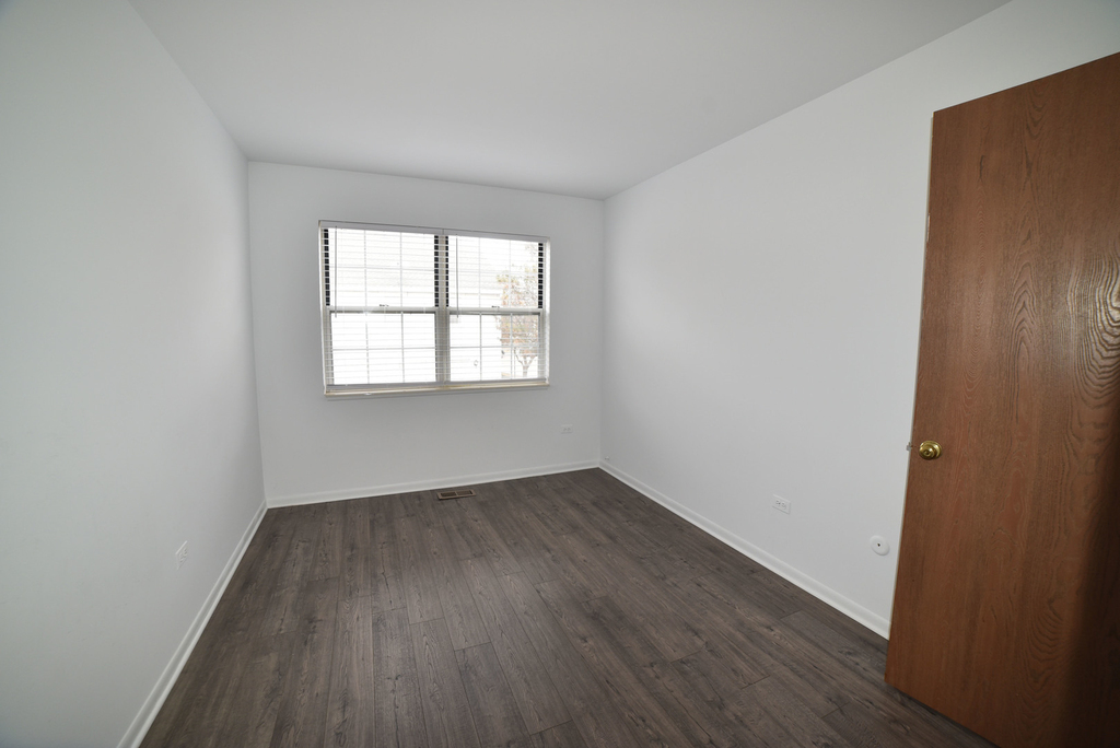 437 N Cambridge Drive - Photo 15