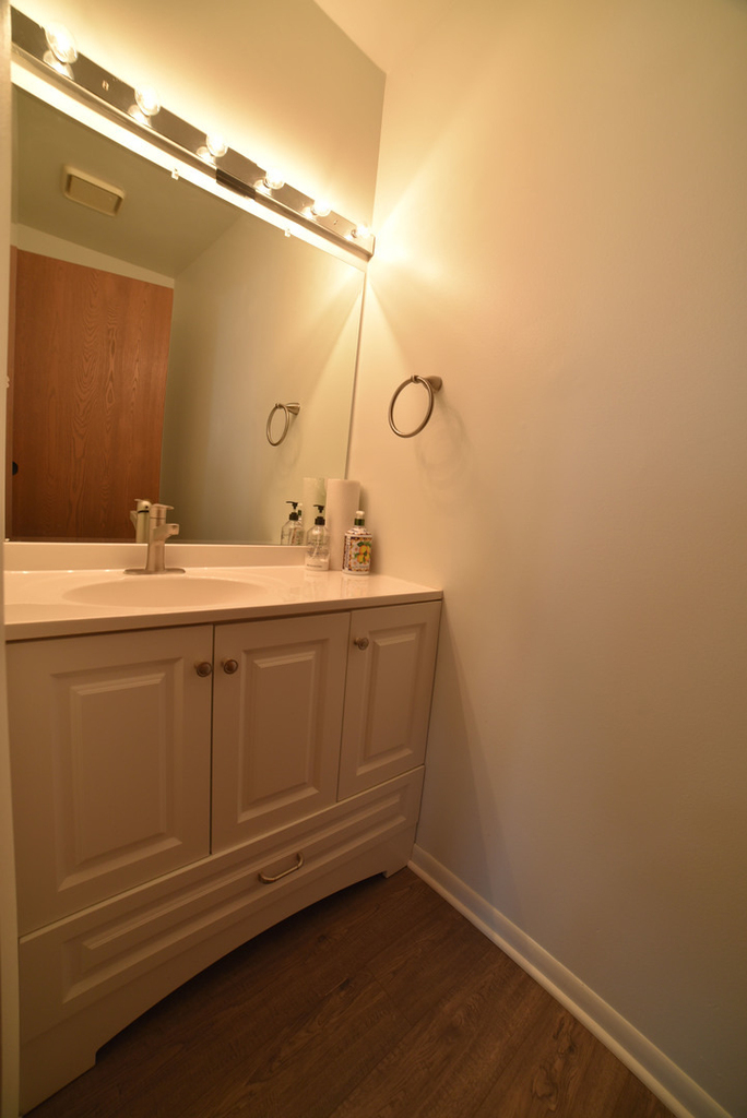 437 N Cambridge Drive - Photo 9