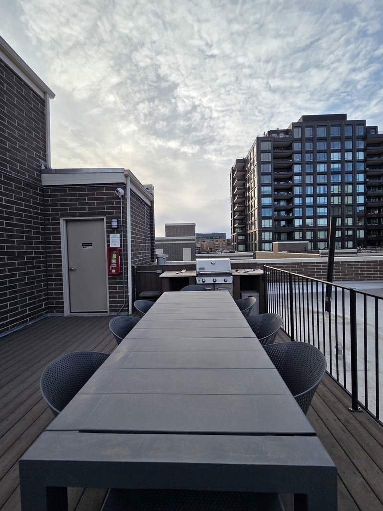 22 N Aberdeen Street - Photo 14