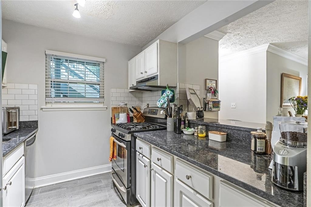 6800 Glenridge Drive - Photo 12
