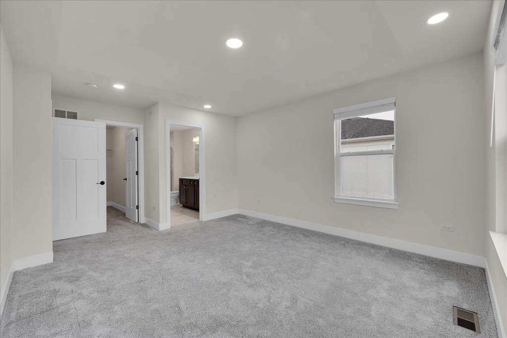 29w710 Cambridge Court - Photo 13