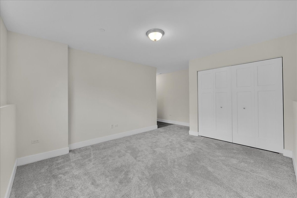 29w710 Cambridge Court - Photo 22