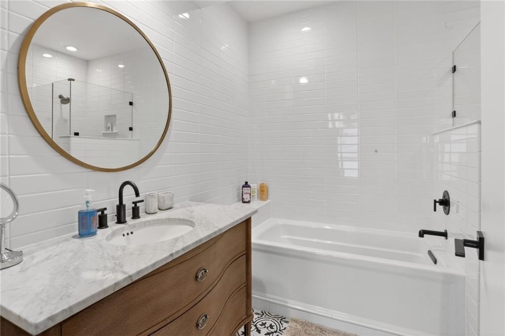 805 Peachtree Street Ne - Photo 12
