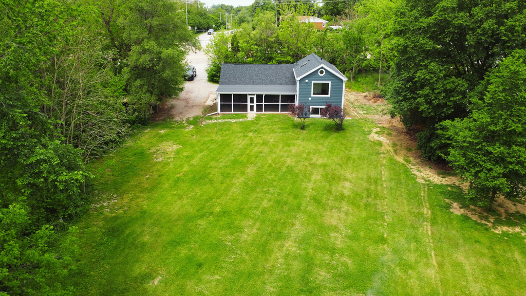 8365 W Lincoln Highway - Photo 1