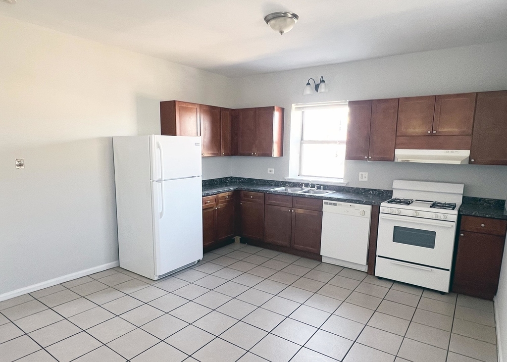 6143 S Woodlawn Avenue - Photo 5