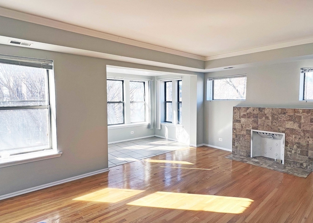 6143 S Woodlawn Avenue - Photo 1