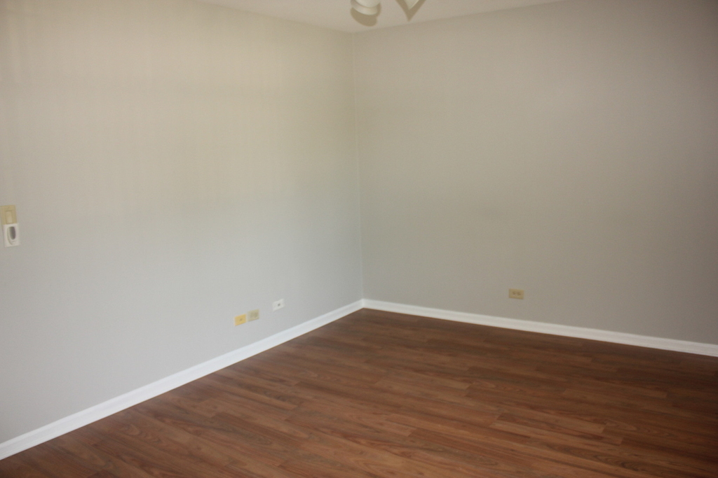 410 Ashwood Court - Photo 11