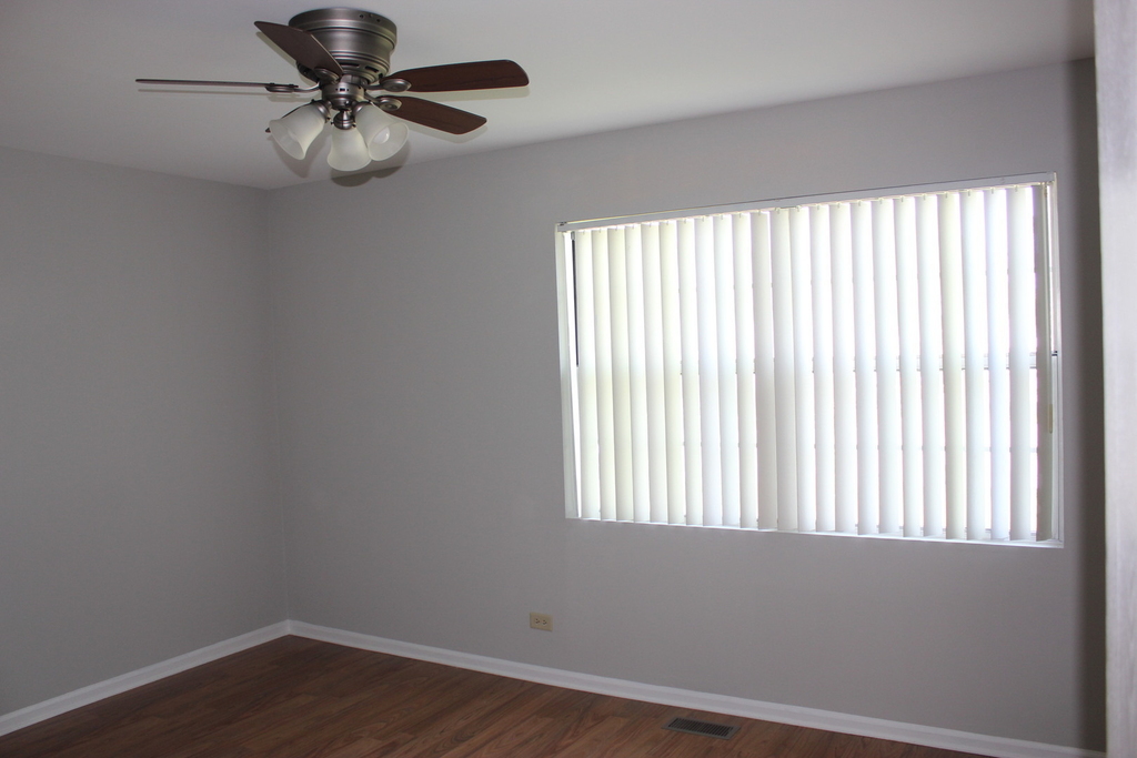 410 Ashwood Court - Photo 9