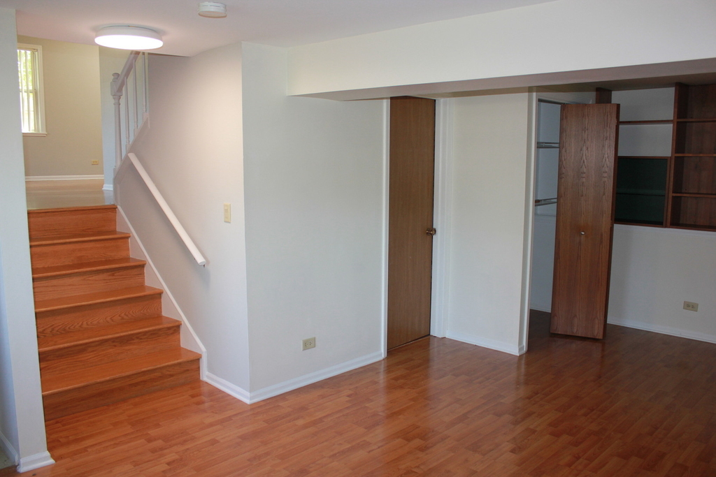 410 Ashwood Court - Photo 20