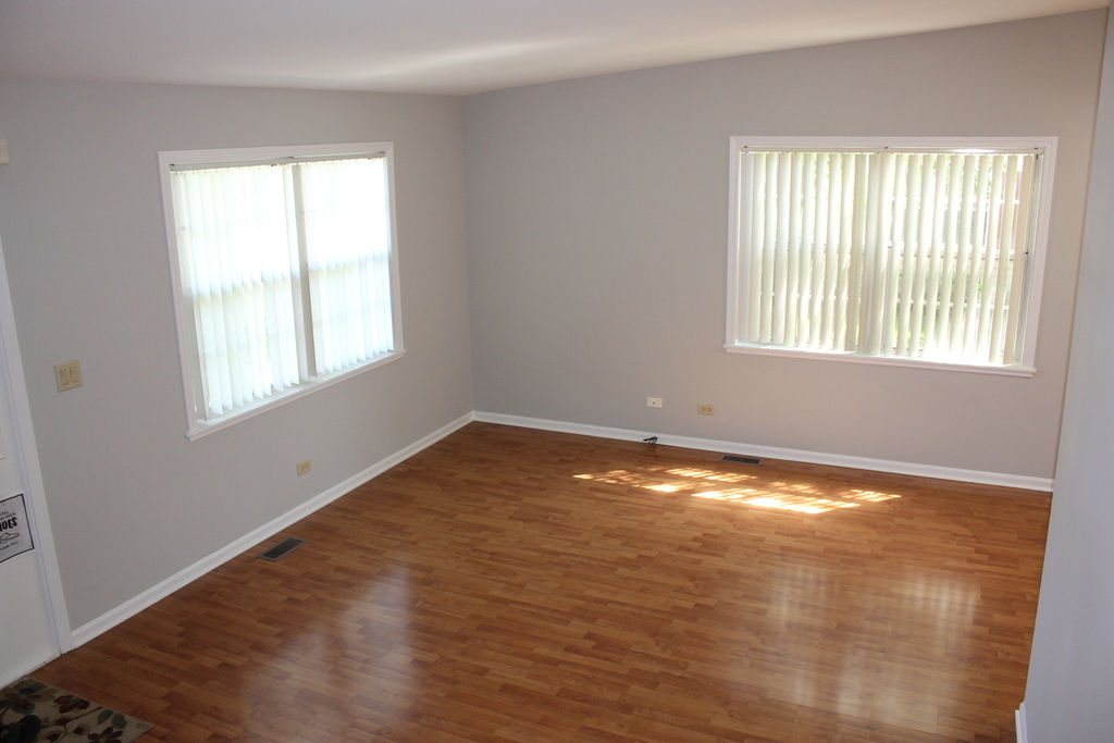 410 Ashwood Court - Photo 16