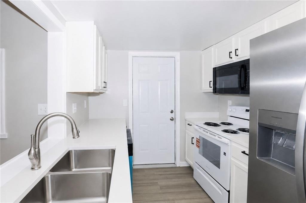 779 Edenton Court - Photo 6