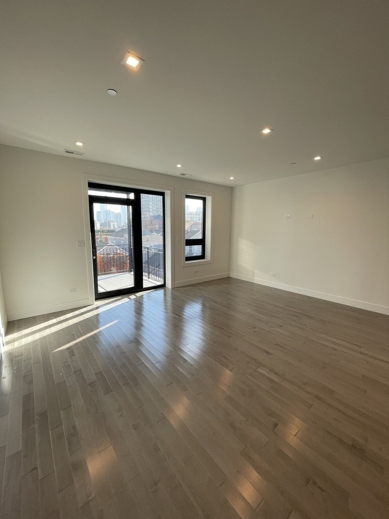 719 N Elizabeth Street - Photo 5
