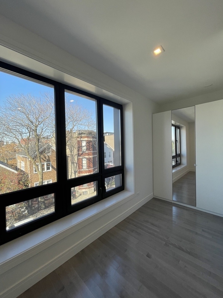 719 N Elizabeth Street - Photo 11