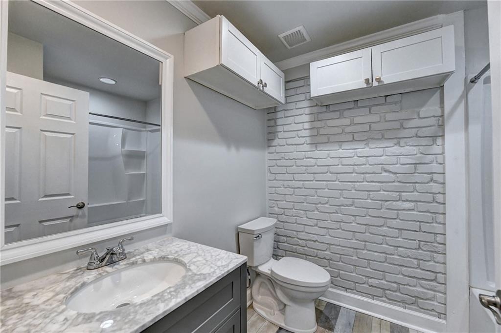 1227 Sheridan Road Ne - Photo 20