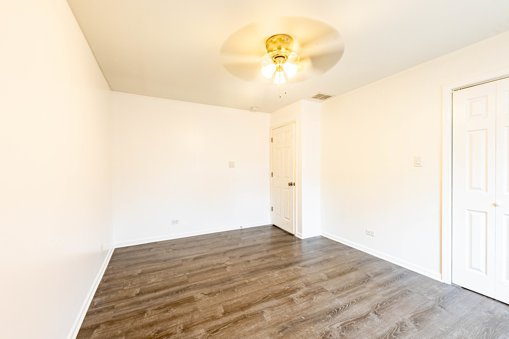2722 Larkspur Lane - Photo 6