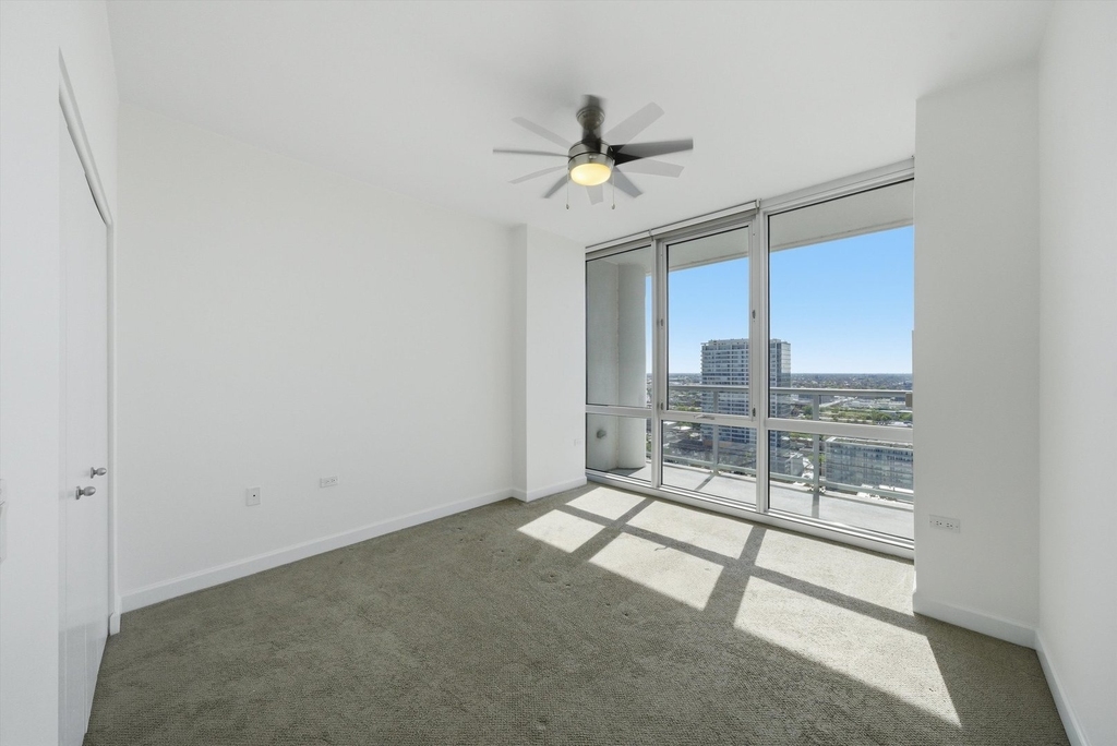1629 S Prairie Avenue - Photo 9