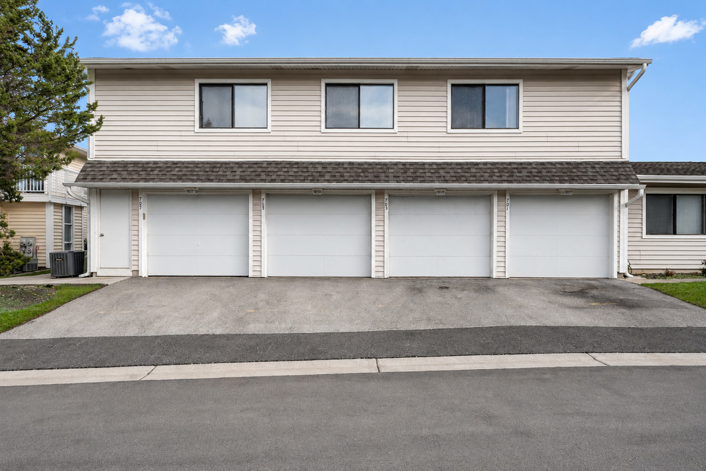 707 Sunfish Point - Photo 0