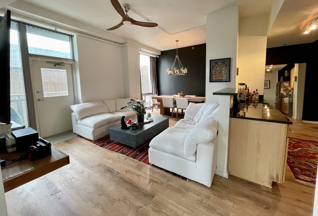 1000 W Leland Avenue - Photo 5
