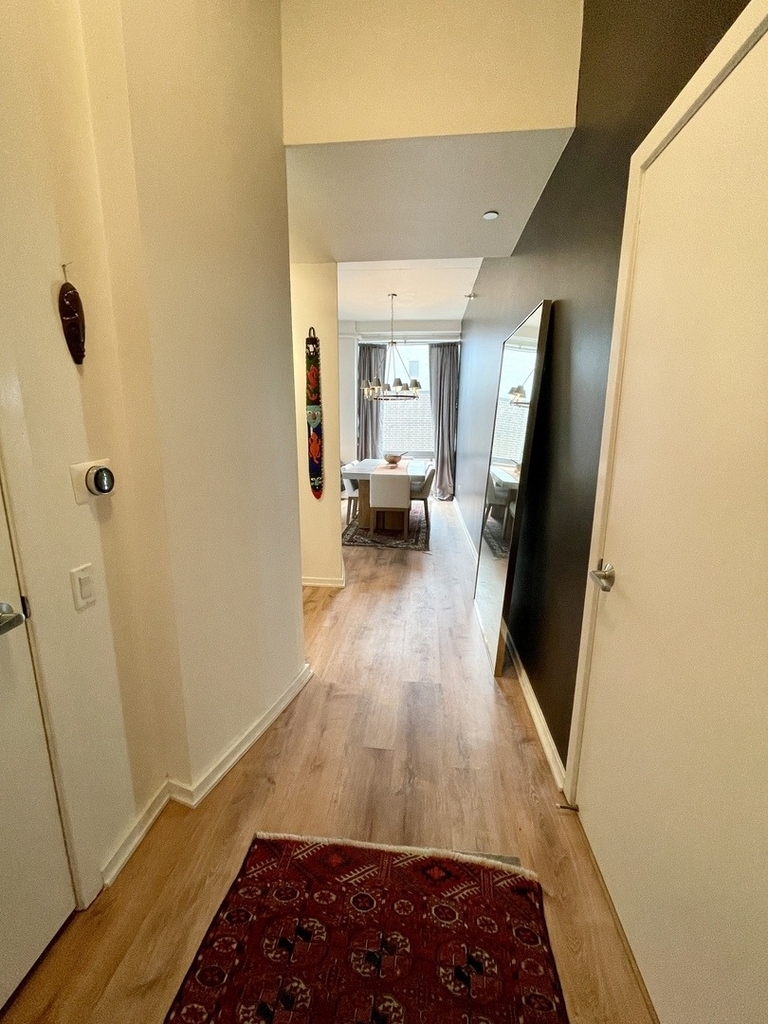 1000 W Leland Avenue - Photo 1