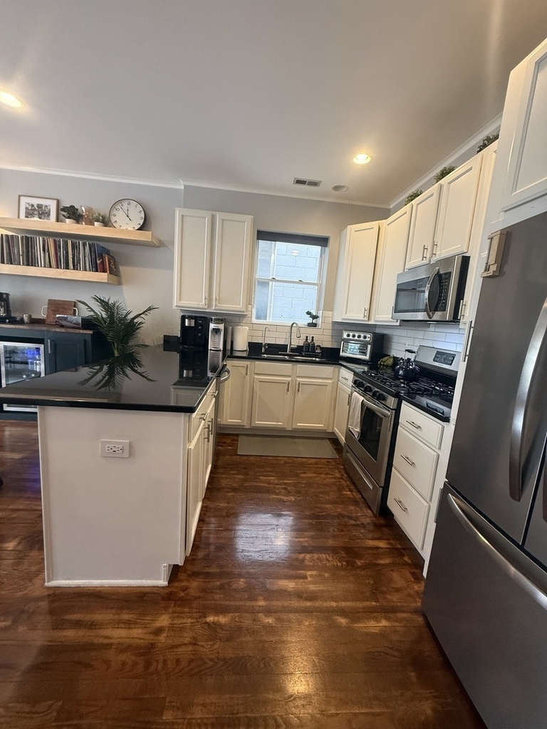 2302 W North Avenue - Photo 8