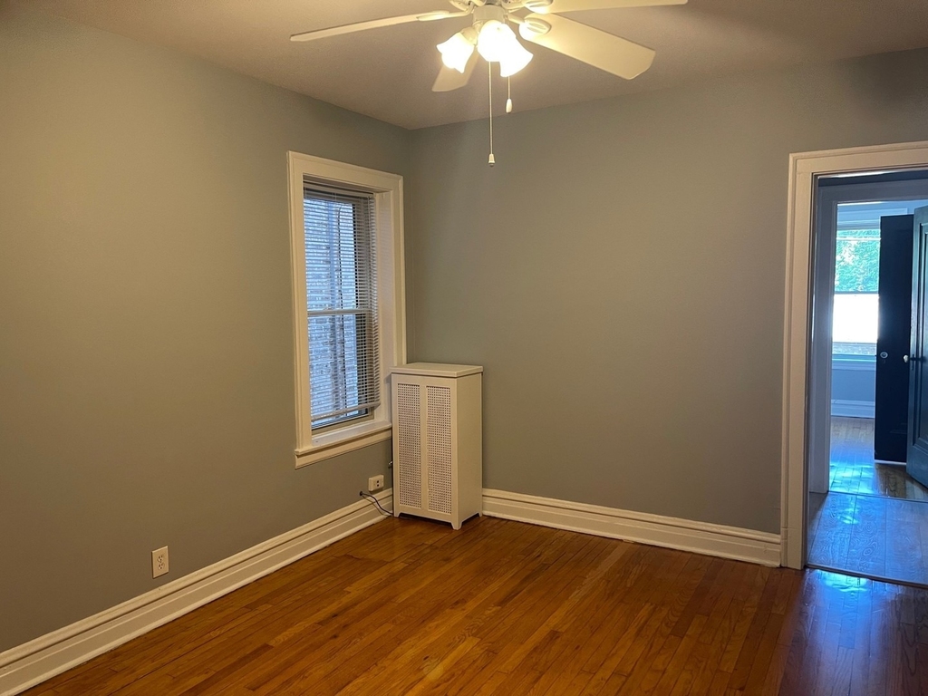 723 Dobson Street - Photo 5
