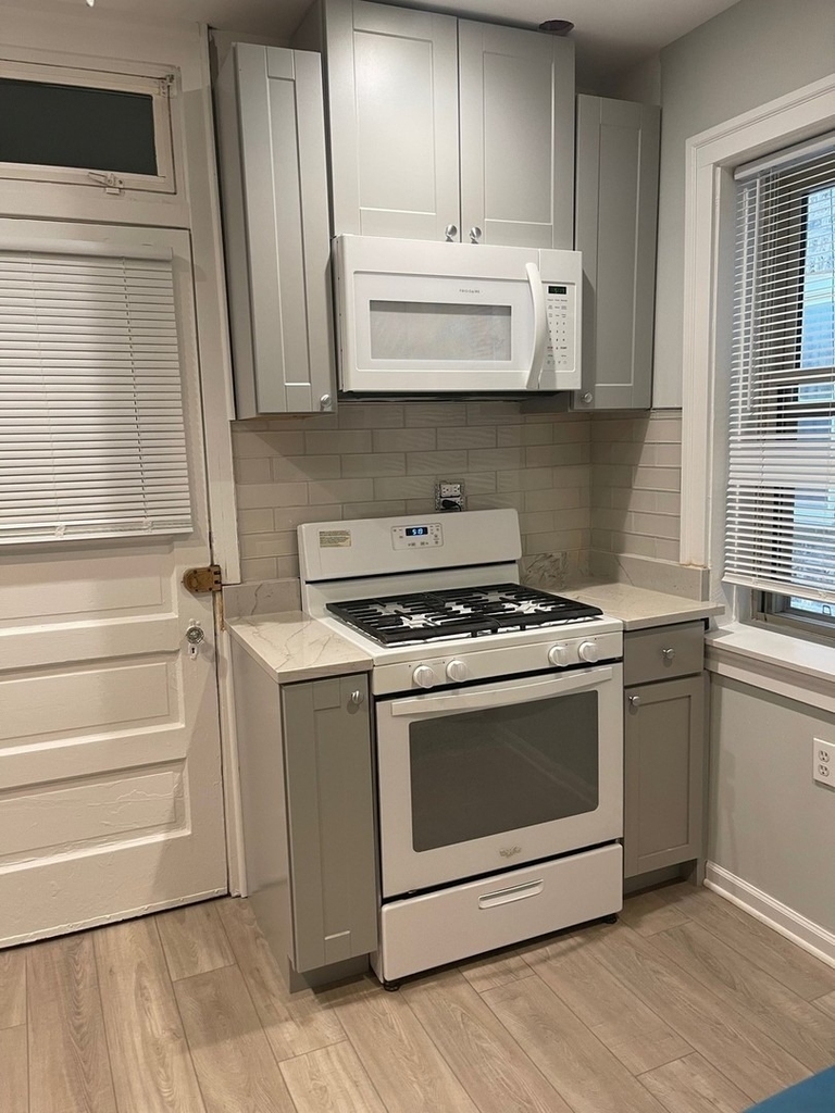 723 Dobson Street - Photo 11