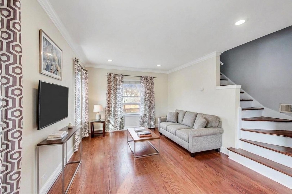 402 N Main Street - Photo 1