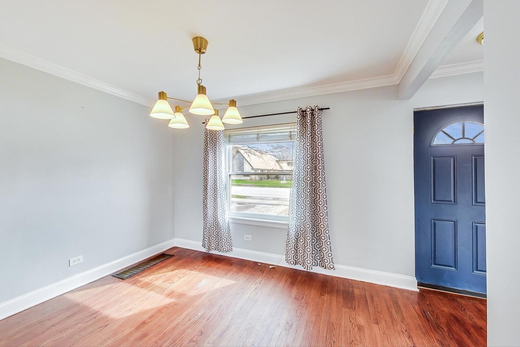 402 N Main Street - Photo 6