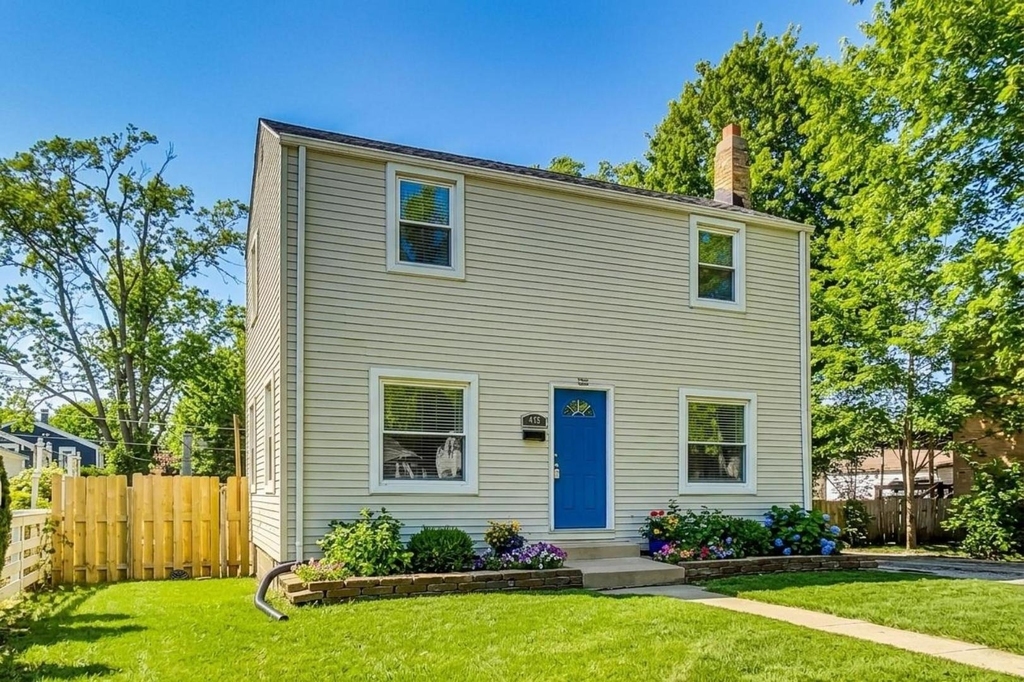 402 N Main Street - Photo 0