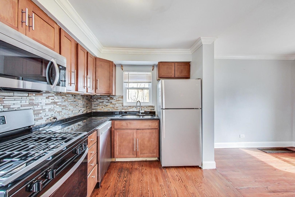 402 N Main Street - Photo 8