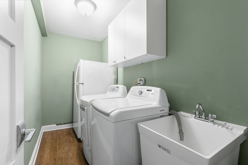 1657 W Erie Street - Photo 17