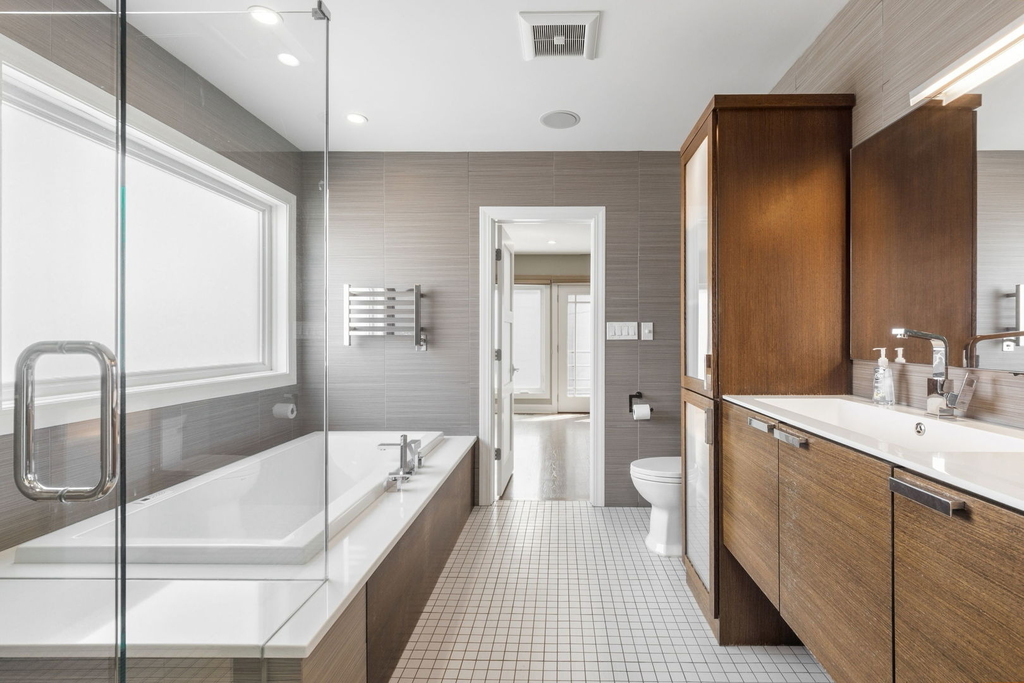 1657 W Erie Street - Photo 26